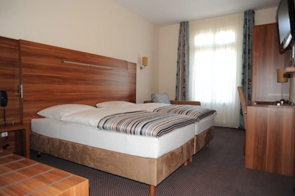 Albert Premier Hotel Bagnoles-de-l'Orne Екстериор снимка